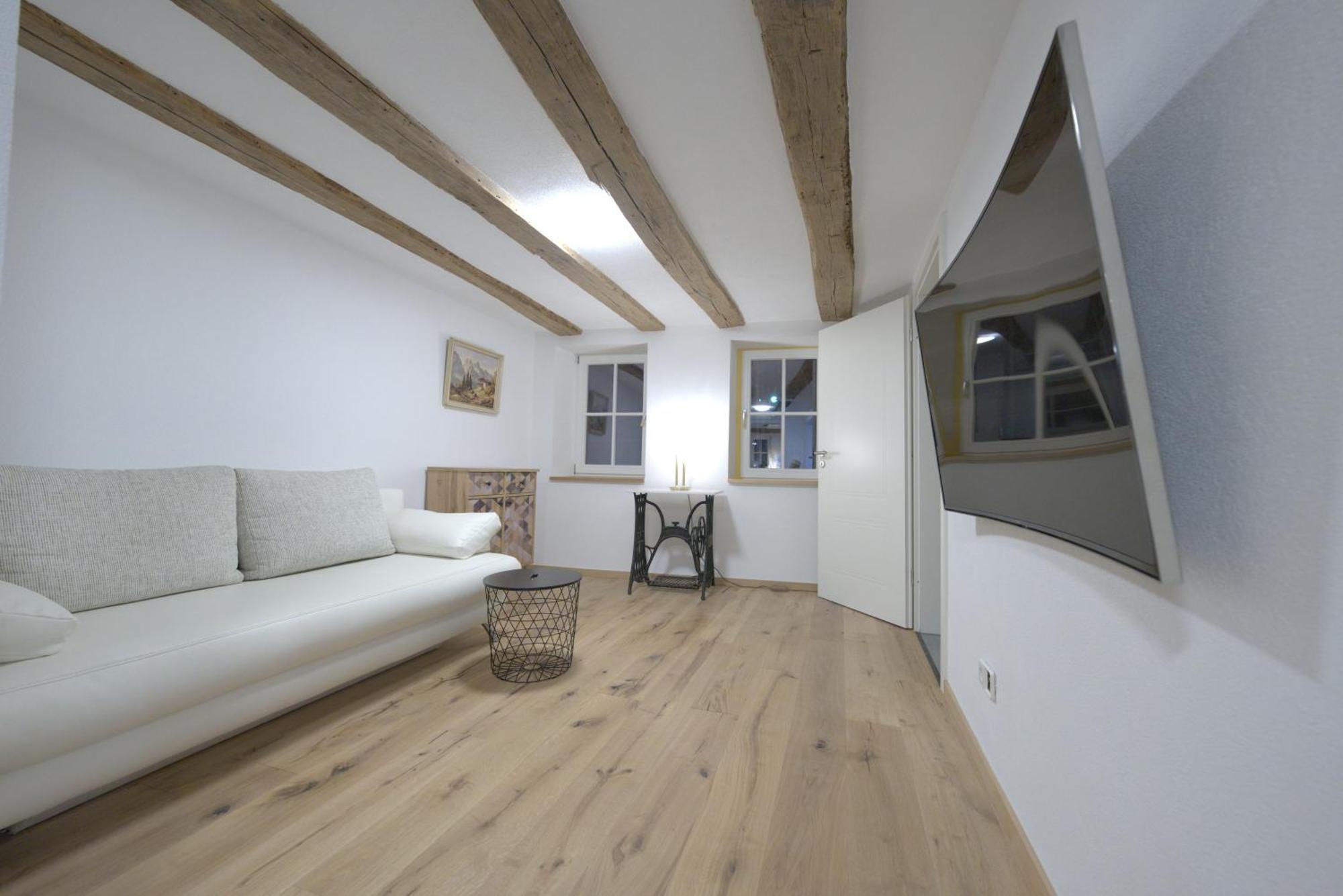 Moderner Altstadt-Diamant Buchen  Exterior photo